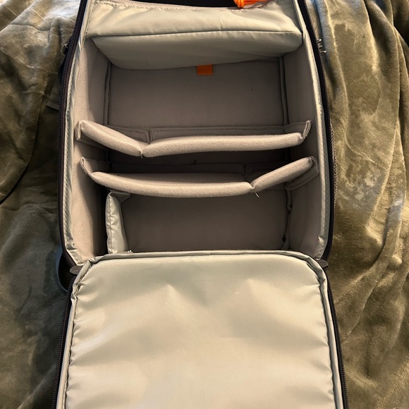 Tahoe BP150 micro and pixel camo. Lowerpro camera bag. - Picture 4 of 6